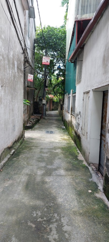 Bán nhà Quận Hoàng Mai, mặt tiền an ninh tốt giá bán 4 tỷ, liên hệ xem nhà 090418351