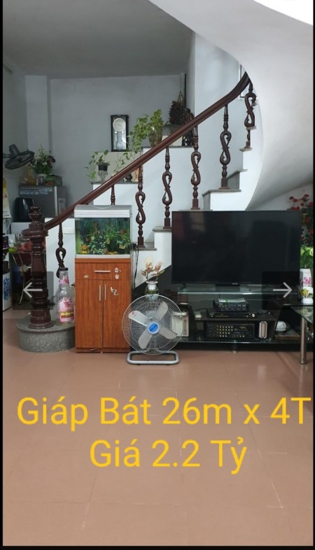 Giáp Bát diện tích 26m2, 4 tầng đúc giá 2.2 tỷ, gần phố, ngõ rộng, có vô vàn tiện ích, sổ sẵn