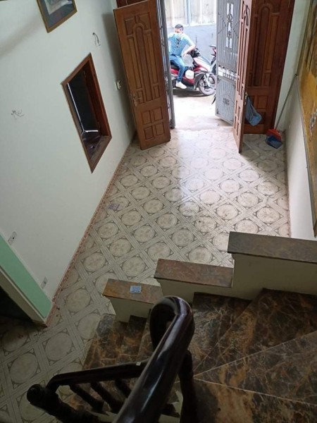 Bán nhà rẻ nhất Lĩnh Nam, Hoàng Mai, sổ đỏ chính chủ riêng biệt chỉ 2.1 tỷ