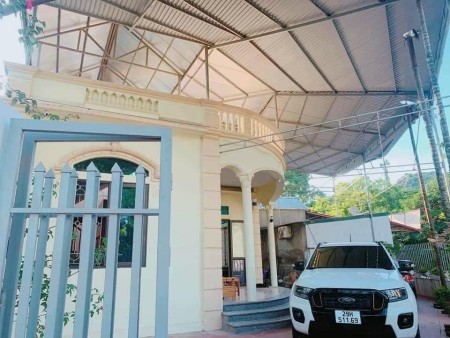 Siêu phẩm lô góc 2 mặt tiền, nhà đẹp, năm ftrong khu du lịch sinh thái chùa trầm.