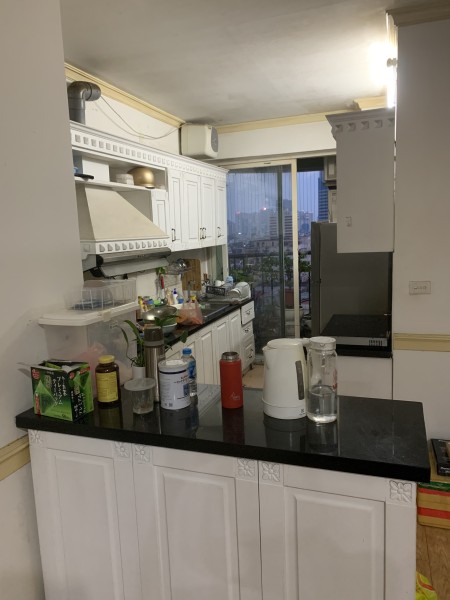 Cho thuê chung cư Vườn Xuân Nguyễn Chí Thanh, căn 3 ngủ, 127m2, full đồ, 15 triệu/tháng. LH 0377983070