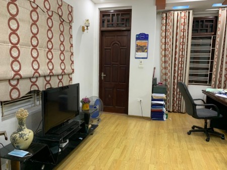 Cho thuê nhà riêng 4 tầng diện tích sử dụng 60m2 tại Thạch Bàn, Long Biên 12 tr/th