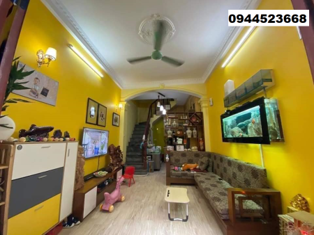 Bán mặt ngõ siêu đẹp vỉa hè 2 bên thông tứ tung ô tô tránh, liên hệ 0944523668, pháp í chuẩn
