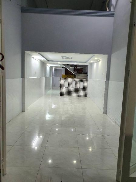 QUẬN 5 NHÀ ĐẸP, VỊ TRÍ ĐỈNH, KHU PHỐ YÊN BÌNH, NHÀ MỚI ĐẸP Ở NGAY.