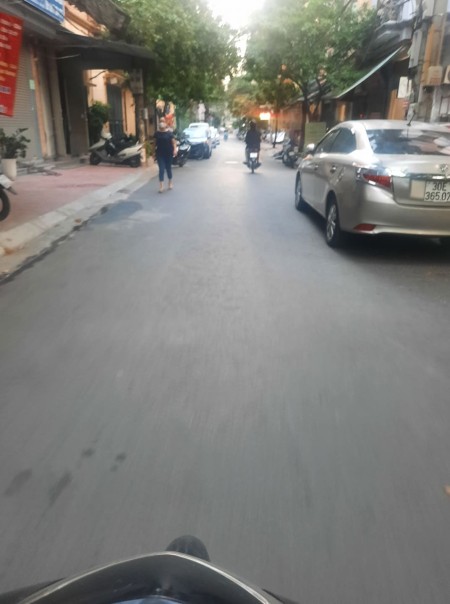 Bán nhà Lê Văn Lương Thanh Xuân, diện tích 42m2 5 tầng, giá bán chỉ 5.15 tỷ lhcc