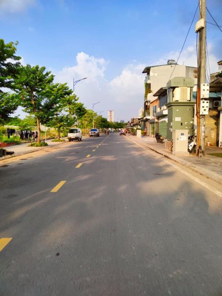 Chính chủ bán nhà 50mx4T MT 4m kinh doanh, oto tránh, vỉa hè trên 5 ty Lê Quang Đạo