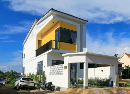 Nhà 2 Tầng đầy đủ công năng hiện đại góc 2mặt tiền ở thôn 6 Cưebua giá bán 2.85 tỷ
