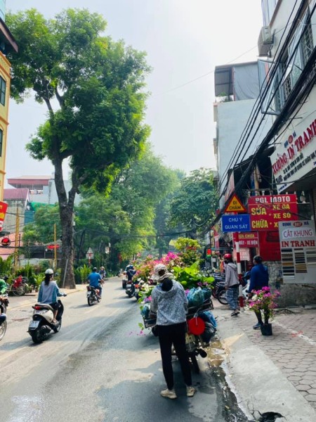 Nhà đẹp, KD, Hoàng Hoa Thám, Ba Đình, 34 m2, 4T, có 3.7 tỷ.lh-0362702666.