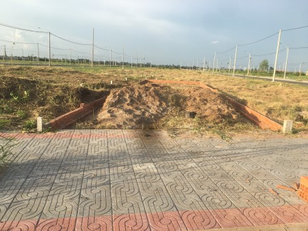 Bán nhanh nền đẹp Vạn Phat Sông Hậu do ảnh hưởng dịch bệnh liên hệ 0985760159