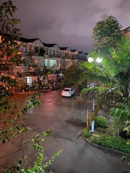 Chính chủ cần bán An Cựu City dtsd 126m2, giá 4.69 tỷ, giá tốt nhất thị trường hiện tại