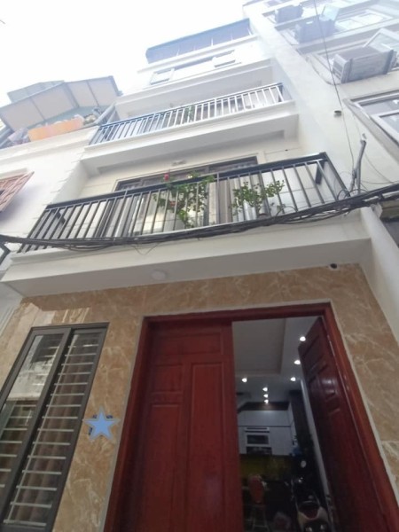 Bán Gấp Nhà Đường Láng 40m2 [Ô TÔ QUA CỔNG] Nhà mới Tặng nội thất Giá 3,5 Tỷ