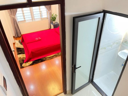 Bán nhà nguyên căn Giáp Nhị, Quận Hoàng Mai, diện tích 28m2, đúc kiên cố 4 tầng 2,55 tỷ