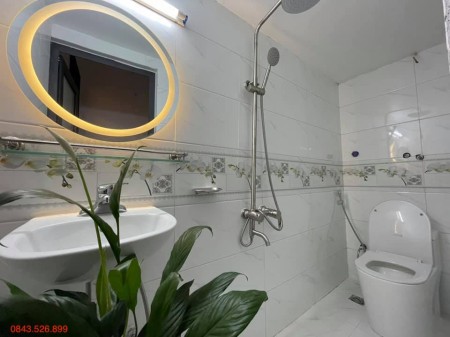 Bán nhà phố Giáp Nhị, gần ô tô, có sân rộng, diện tích sủ dụng 33m2 nhỉnh 2 tỷ sổ sẵn