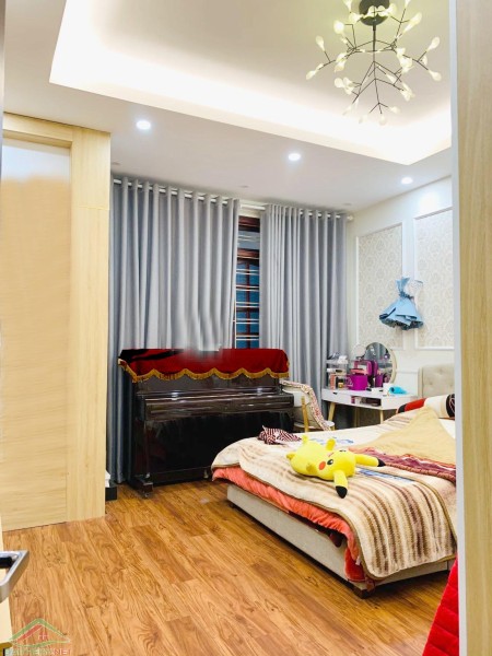 Siêu phẩm kiến trúc phố trung kính, DT 62m x 5 tầng, lô góc, ô tô vào, 7 tỷ hơn tý