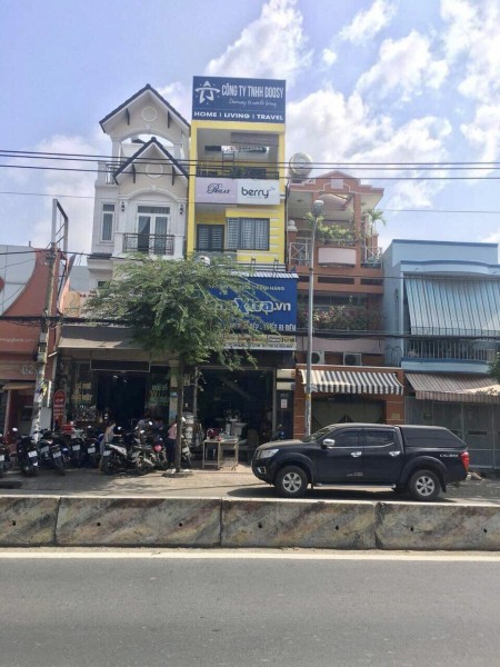 Cần bán hoặc cho thuê nhà mặt tiền Huỳnh Tấn Phát (35tr)Thiện 090 9624196