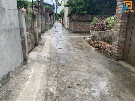 Cần bán 40m2 full thổ cư, mặt tiền 4M, tại Tằng My, Nam Hồng, sổ đỏ chính chủ pháp lý sạch