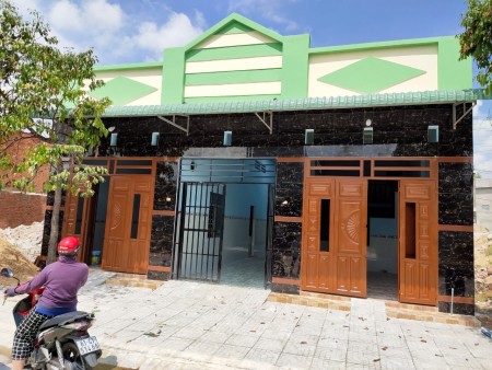 Mùa dịch cần tiền bán lỗ 2 dãy trọ và lô đất 300m2 chính chủ - giá rẻ- hỗ trợ vay- KCN MP3