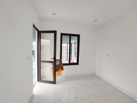 HIẾM,PHỐ HOA LÂM,32M,5 TẦNG,2.6 TỶ.NHÀ ĐẸP NHƯ TRANH VẼ,THOÁNG SÁNG KHỎI BÀN