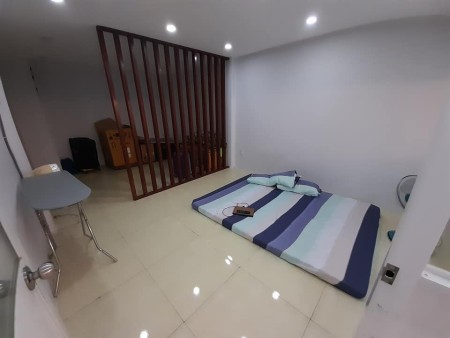 Bán nhà Lê Văn Duyệt, xóm trí thức, ngõ văn minh, 33m2, 4 tỷ.