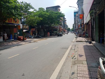 Nhà mặt phố Hoàng Như Tiếp, Nguyễn Văn Cừ, 100m, MT 7.5m, 20.9 tỷ