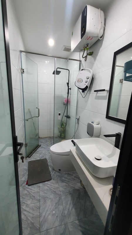 Siêu phẩm nhà đẹp Nguyễn Văn Cừ, ngõ 3 oto tránh, full nội thất, lô góc thoáng