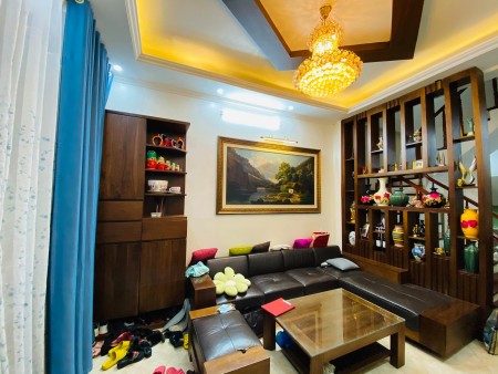 Bán nhà Láng Thượng, Đống Đa, Ôtô, KD, 43m2, 5T, mt4m, có 5.3 tỷ.lh-0362702666.