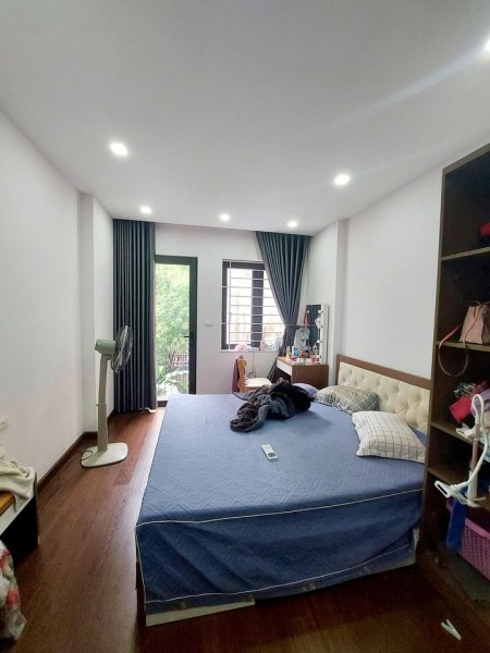 Bán nhanh nhà 7 tầng hiếm nhất Chùa Láng 43m, thiết kế tỉ mỉ từng cm-Tặng toàn bộ nội thất –Giá 4.8 tỉ