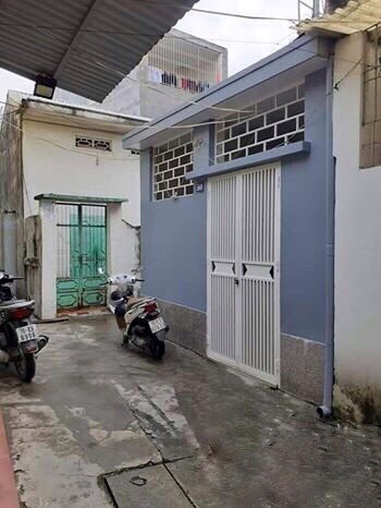 BÁN GẤP 98M 1T 10TỶ MẶT NGÕ HÒA BÌNH QUẬN HAI BÀ - LÔ GÓC ÔTÔ VÀO NHÀ - ĐẦU TƯ