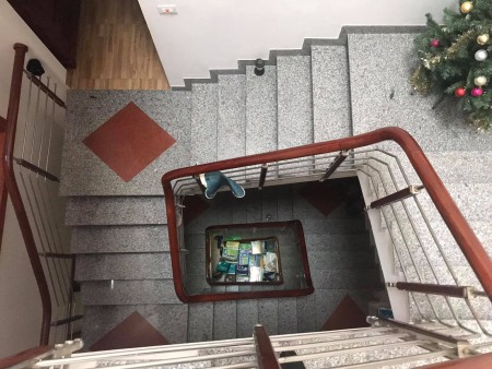 Bán nhà ngõ phố Chi Lăng, ph Nguyễn Trãi, 4 tầng, diện tích 70m2, mt 4.5m, 3 ngủ, gara