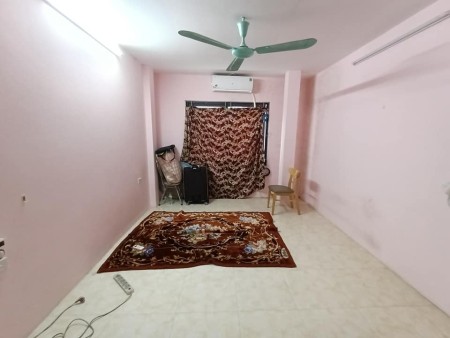 Bán gấp nhà phố Vọng gần phố lô góc 3 mặt thoáng, diện tích sử dụng 28m2, giá 2 tỷ hơn