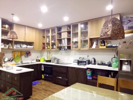 Thang máy, lô góc, 6 tầng, 50m, mấy bước ra hồ chỉ 15tỷ, sổ vuông đẹp nhà không lỗi phong thủy