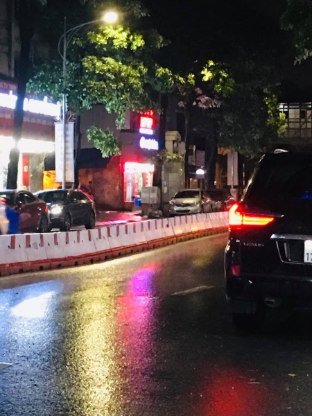 Hiếm, Bán Gấp Nhà MP Lê Thanh Nghị, Hai Bà Trưng, Gara Ô Tô, Kinh Doanh Số 1 TT. Giá 11,5 Tỷ.