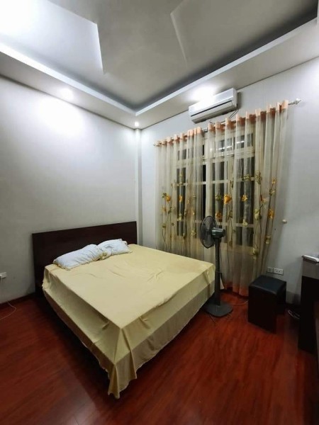 CẦN BÁN GẤP NHÀ TẠI ĐƯỜNG LÁNG 46M2 5 TẦNG