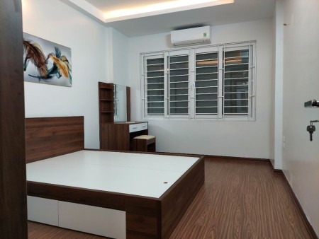 Bán nhà Trần Quốc Vượng, Cầu Giấy, Ngõ to đẹp, diện tích 60m2 giá nhỉnh 3 tỷ