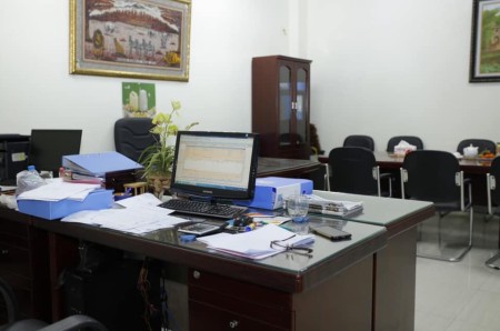 BÁN NHÀ PHỐ TRẠM. MẶT NGÕ Ô TÔ TRÁNH NHAU. KINH DOANH. GIÁ RẺ