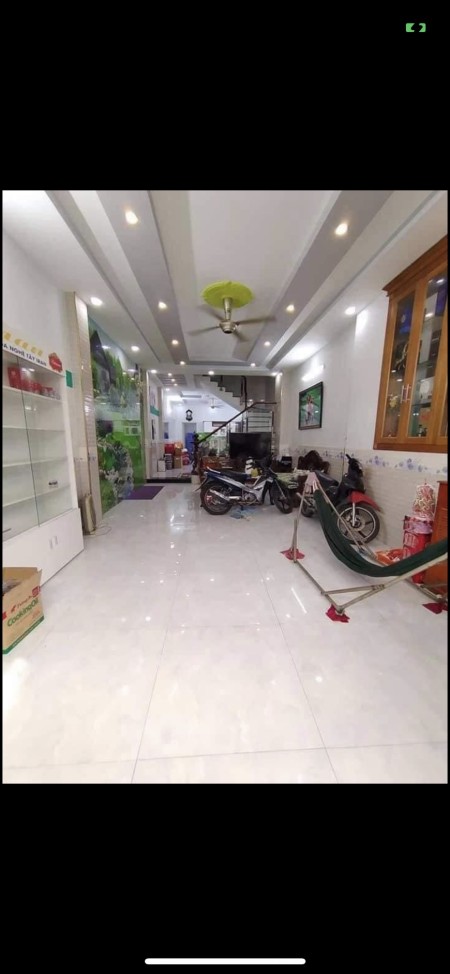 Bán nhà HXH thẳng trục Nguyễn Đình Chiểu, 44m2, 4 lầu, ngay trường cấp 2, 9.6 tỷ.