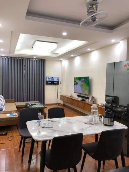Bán nhà nguyên căn Lê Trọng Tấn, sổ đỏ phân lô, gara ô tô, kinh doanh, văn phòng giá tốt