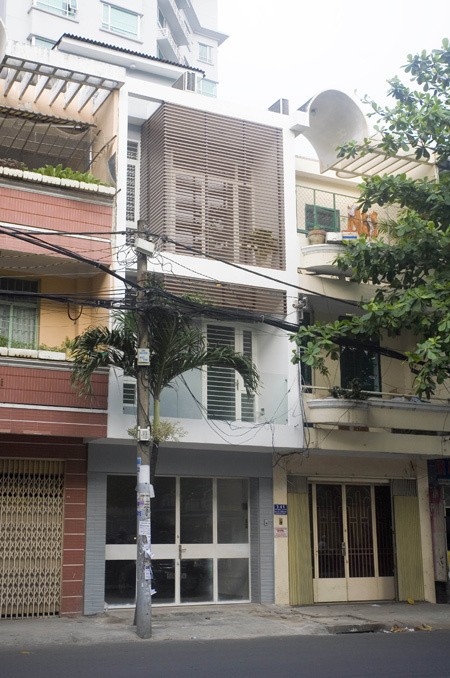 Nhà Thái Hà 3 mặt thoáng chỗ để xe giá bán hơn 5 tỷ thương lượng chính chủ thuê dài hạn