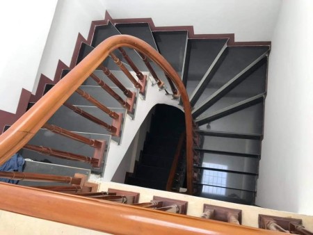 NHÀ ĐẸP MỸ ĐÌNH Ô TÔ VÀO NHÀ CHỈ 3 TỶ 6 - 5 TẦNG - TẶNG NỘI THẤT - SỔ ĐỎ PHÂN LÔ - HIẾM CÓ