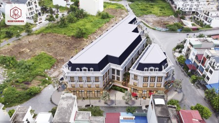 Đi đến slide 2