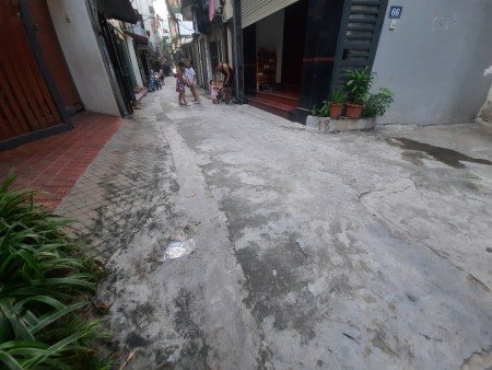 Bán Nhà Lê Trọng Tấn Hà Đông, Ngõ Rộng 2 Ô TÔ Đi, Giá hơn 4 tỷ