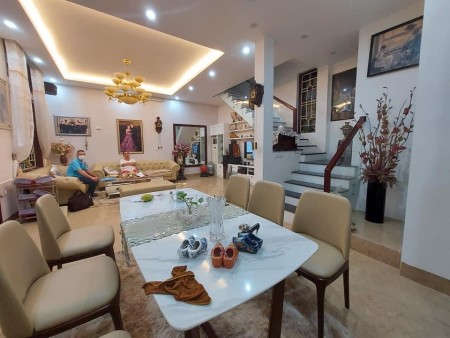Bán Nhà Liền Kề TT KĐT Văn Quán – Ô Tô tránh – Kinh Doanh tốt – 10.5 tỷ