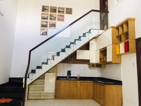 Cho thuê nhà nguyên căn đường số 8 quận Thủ Đức giá 10tr/tháng