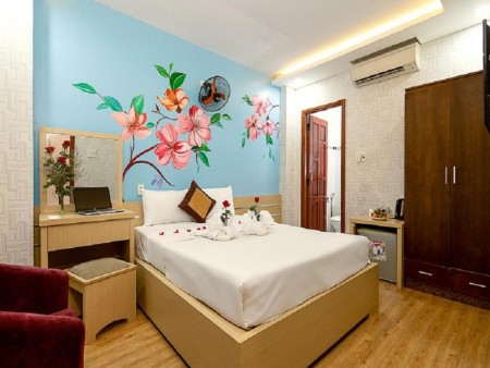 Bán nhà Quốc Lộ 32, oto kinh doanh 12 phòng, diện tích 102m2, 4 tầng đúc giá bán 6,8 tỷ