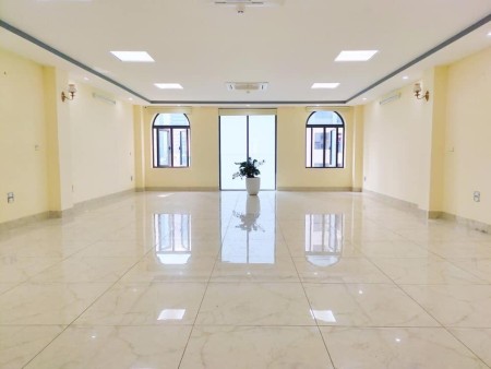 Chính chủ cho thuê Vp 80m2 tại 75 Nguyễn Xiển.GT 12.000.000đ.Call: 0974 942 063