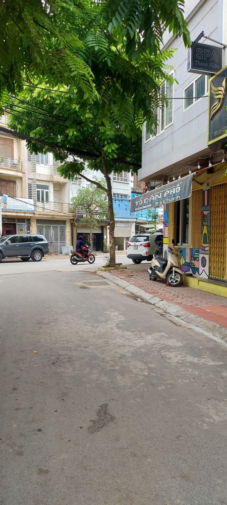 Bán nhà Phố Chiến Thắng, Văn Quán, Quận Hà Đông, dtsd 40m2 giá nhỉnh 3 tỷ sổ sẵn