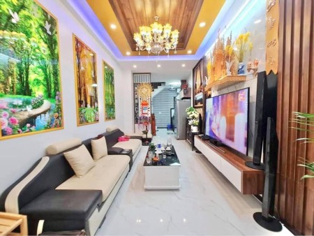 GIẢM CHÀO 300TR - 50M RA PHỐ QUẬN HOÀNG MAI
