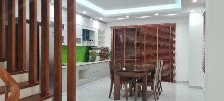 Lô góc full nội thất, 6T 40m2 ngõ 12 Hàm Nghi , chỉ 7,6 tỷ, LH em Tuấn 0392969999