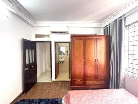 Nhà đẹp Lê Trọng Tấn, 2 mặt thoáng, ngõ ba gác, ô tô 5 tạ cách 5m, giá chỉ 3.15 tỷ