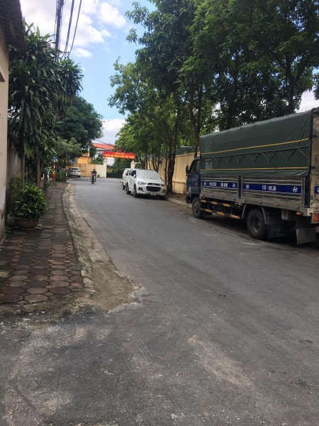 Đất phân lô 918 Phúc Đồng, SĐCC 170m, mt 17m, ô tô tránh, giá 19.7 tỷ. LH 0909258391